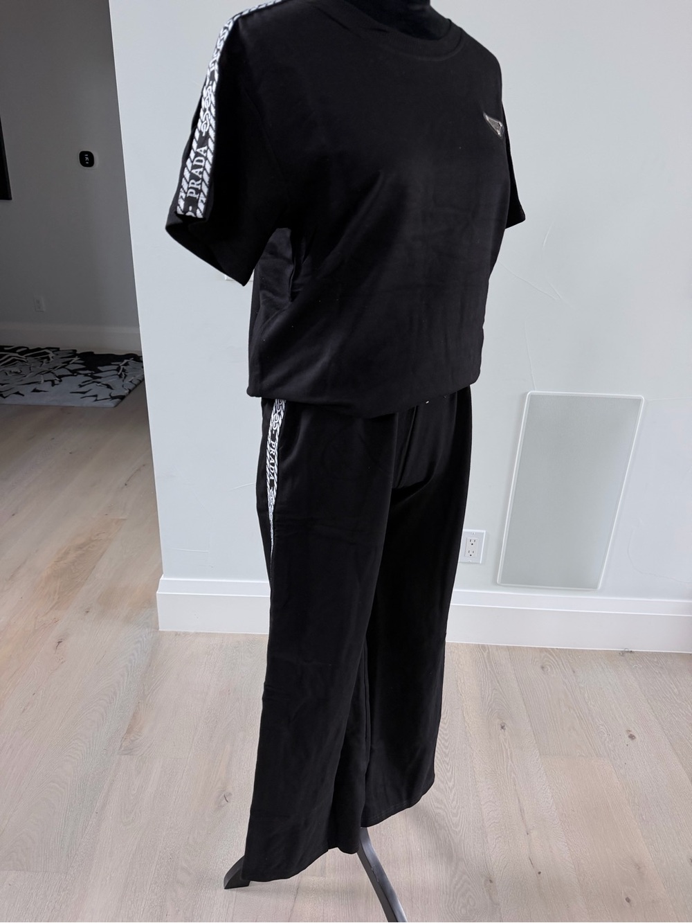 Black Wide-Leg Pants and matching Tee Set size S - Picture 3 of 11